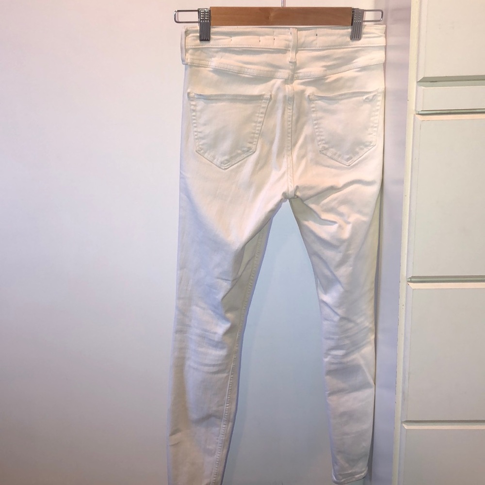 Hollister all white skinny jeans - Picture 2 of 2